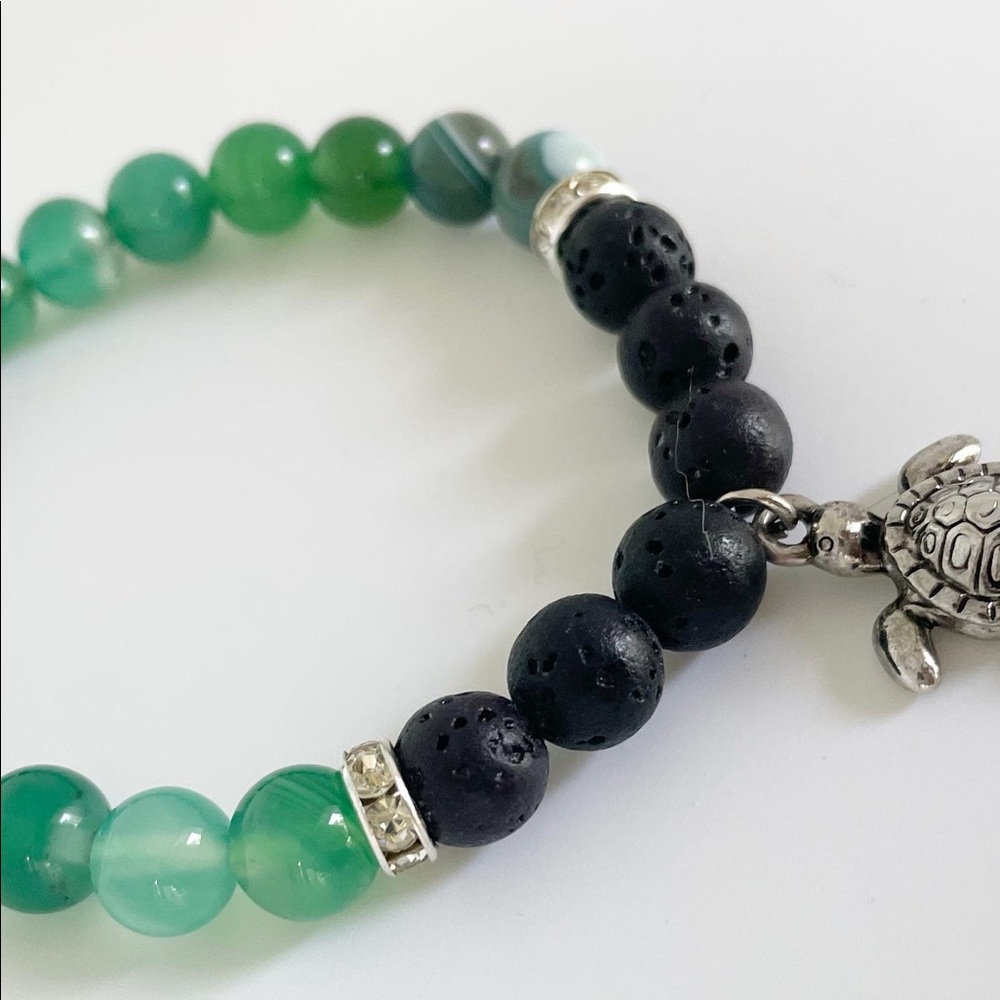 NEW Handmade Natural Stone Sea Turtle Bracelet- Green Agate and Lava Stone - Picture 5 of 7